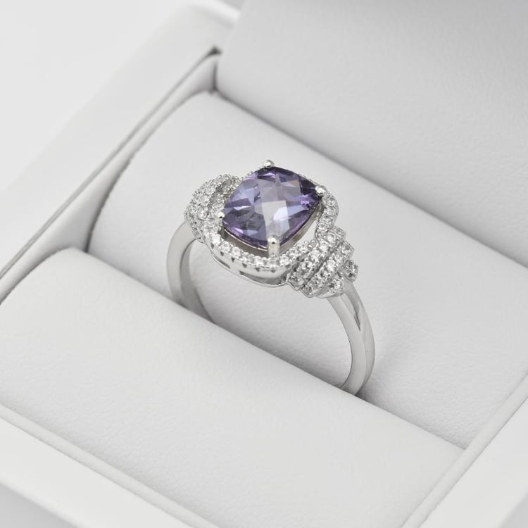 Simulierter Alexandrit im silbernen Ring mit Zirkonia Thrud 84178