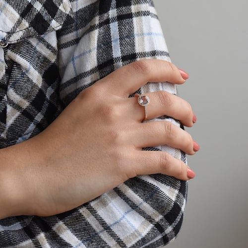 Ring aus Roségold mit Morganit und Diamanten Xana