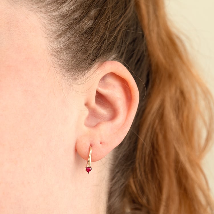 Hängeohrringe mit Rubinherzen Levy 125208