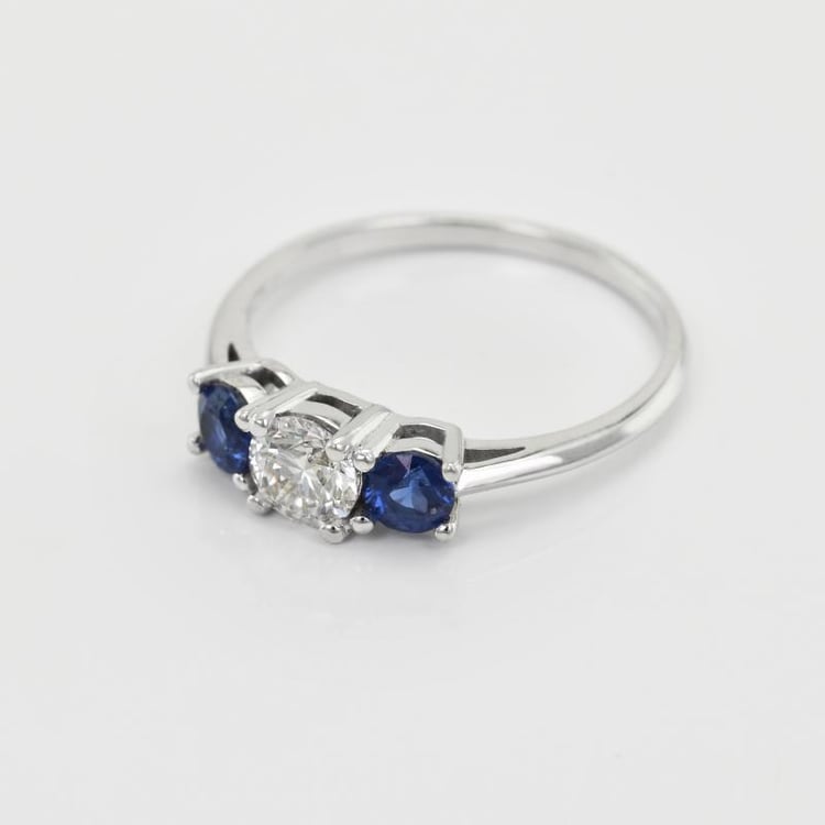 Platinring mit Diamanten 23963