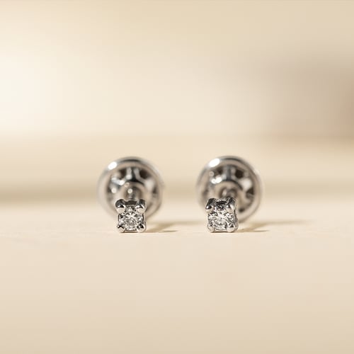 Ohrstecker mit 2mm Moissaniten Tiny