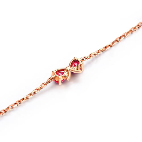 Elegantes goldenes Armband mit Rubinen Emma