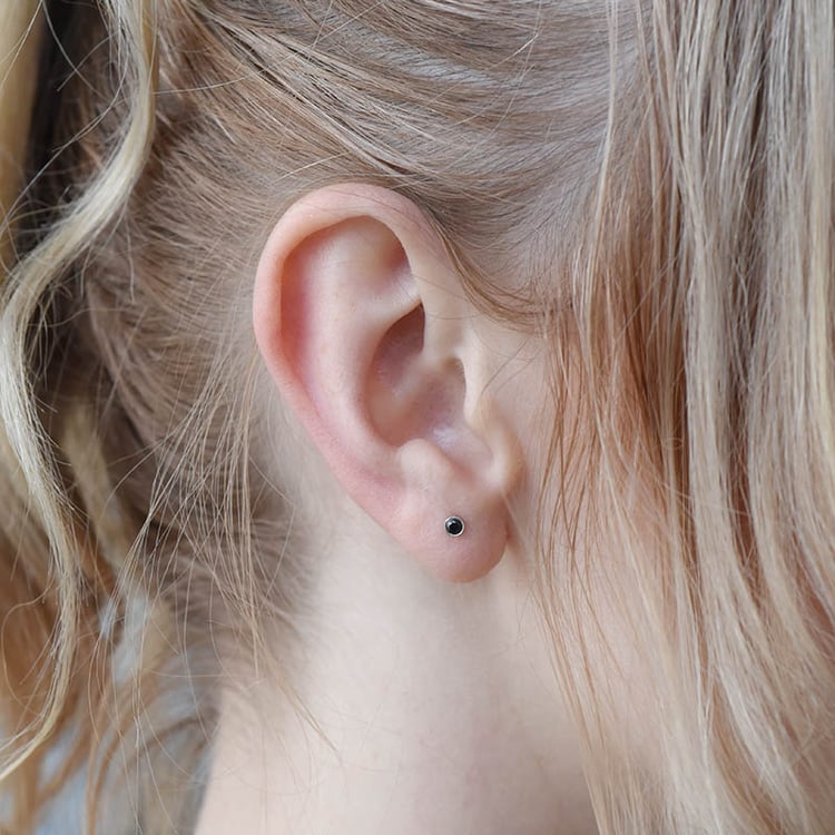 Ohrstecker mit runden schwarzen Diamanten Tofine 90125