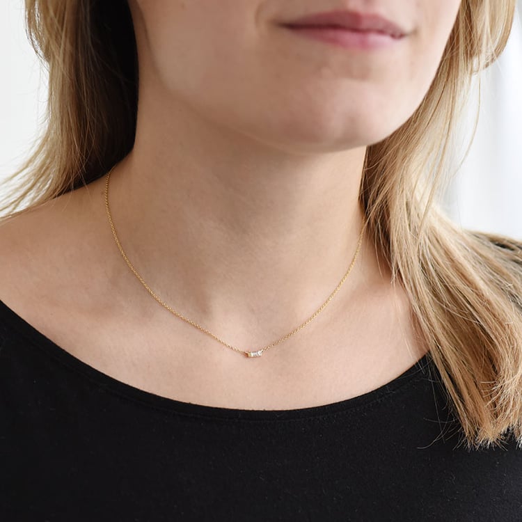 Halskette aus Gold mit weißem Saphir mit Baguette-Form Sharly 92678