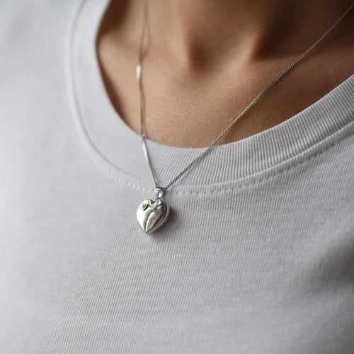 Herzförmiges Medaillon zum Öffnen mit Diamant Dialah