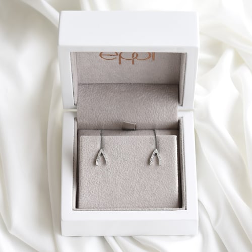 Silberne Ohrstecker mit Lab Grown Diamanten Wishbone