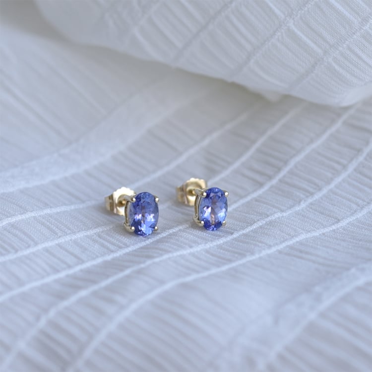 Ohrringe und Tansaniten 64296