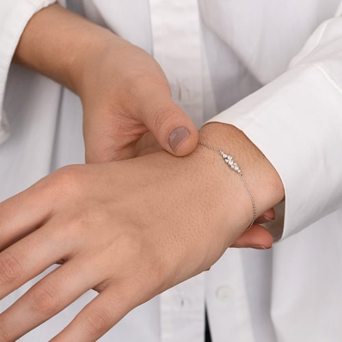 Minimalistisches cluster Armband mit Lab Grown Diamanten Lucy