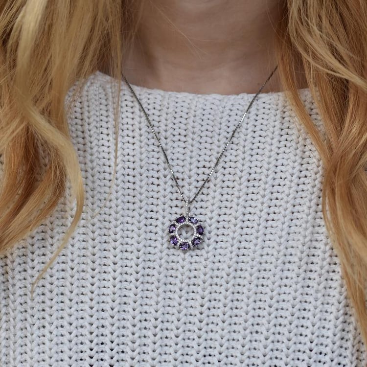 Anhänger aus Silber voll mit Amethysten und Zirkonia Janis 28411