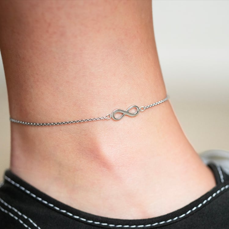 Silberner Fußkettchen mit dem Unendlichkeitssymbol Infinity 140786