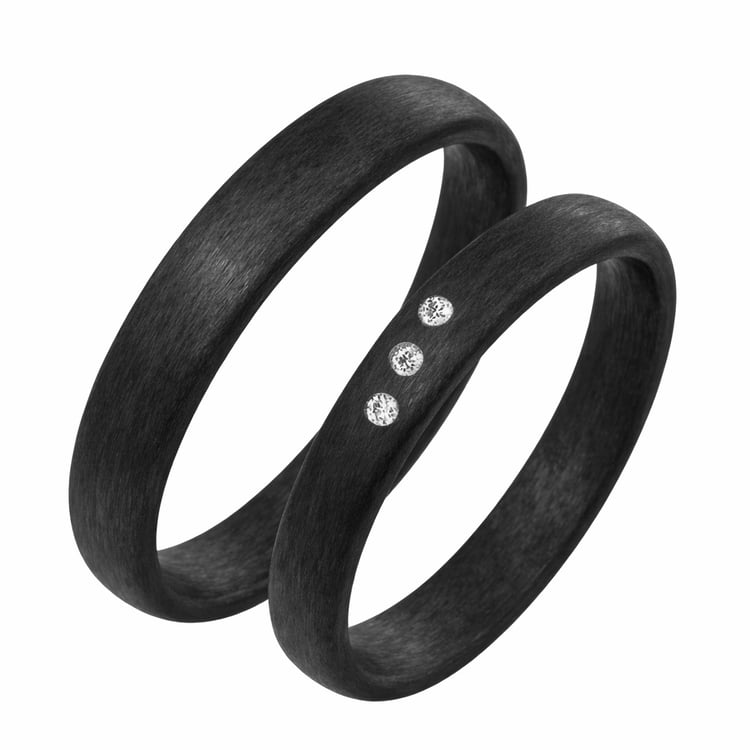 Eheringe aus Carbon mit Diamant Jennie