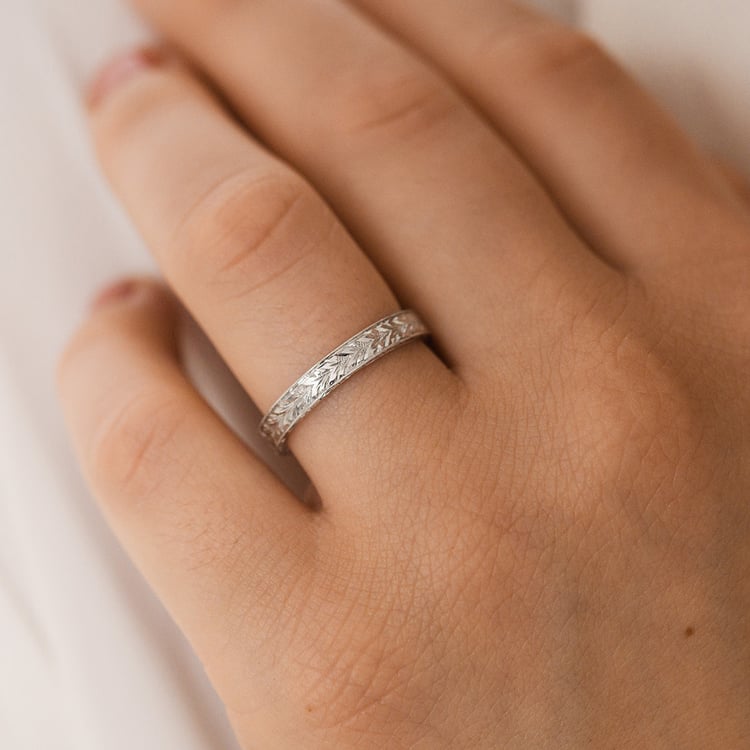 Romantische Vintage-Eheringe aus Gold mit Gravur Hannu 157173