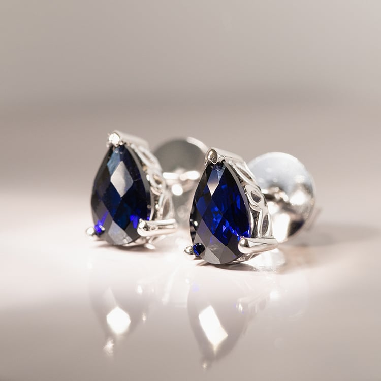 Silberne Ohrringe mit blauen Saphiren Nandika 119824