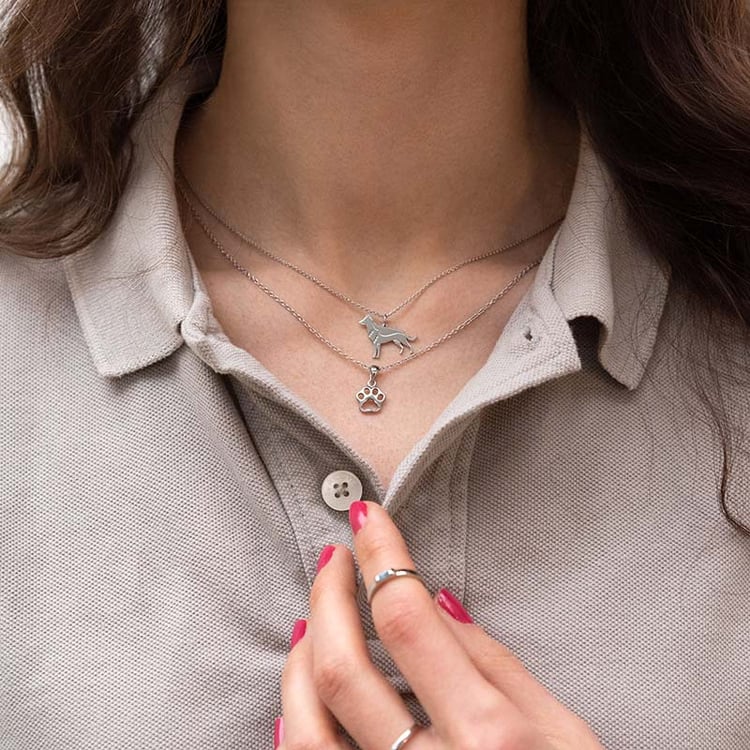 Silberner Anhänger in Form eines Hundes mit Gravur German Shepherd 98627