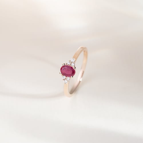 Verlobungsring mit Rubin und Diamanten Sheldo