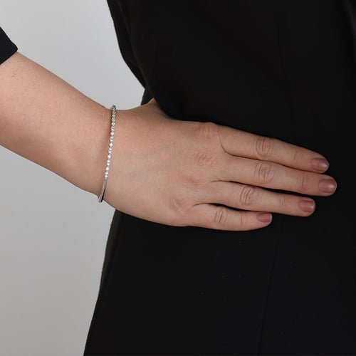 Silberner Armreif mit fundkelnden Lab Grown Diamanten Arissa