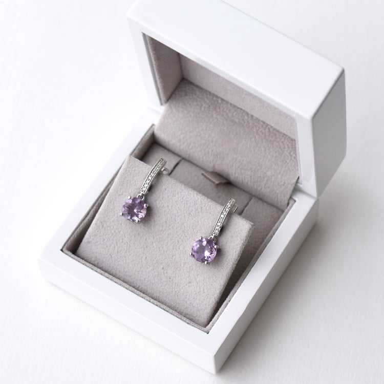 Silberne Hängeohrringe mit rosa Amethysten und Zirkonia Claret 78922