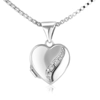 Silbernes Medaillon mit einem Diamanten Galya