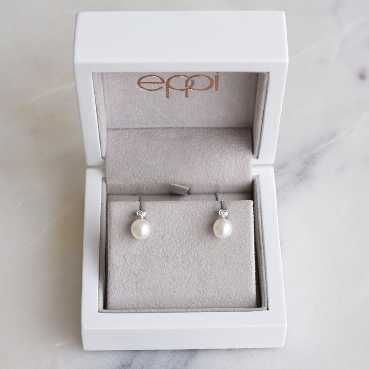 Goldene Perlenohrringe mit Diamanten-Herzen Lesedi 86813