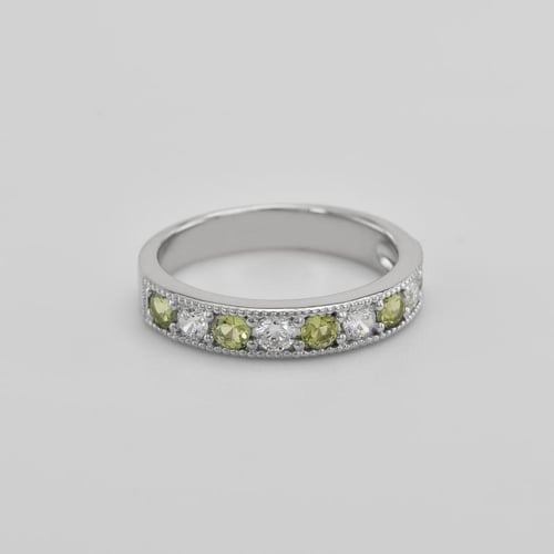 Silberner Eternity-Ring mit Olivinen und Zirkonia Ednah