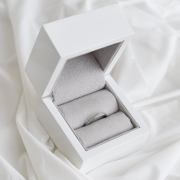 Glänzender Eternity-Ring mit Diamanten Rosie 92578