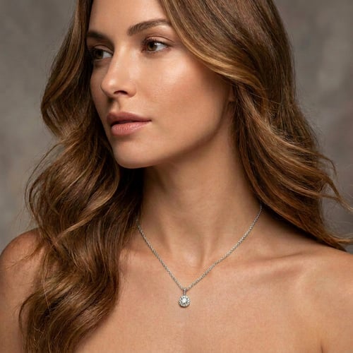 Romantischer Anhänger mit Lab Grown Diamanten Danny