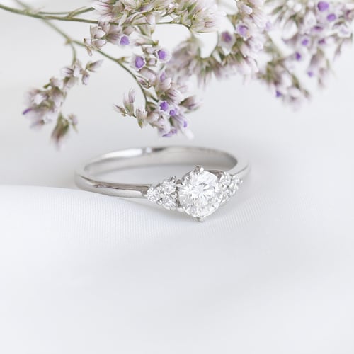 Verlobungsring mit Diamanten Tanjel