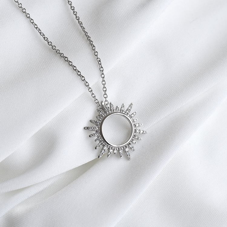 Anhänger in Sonnenform mit Diamanten Maja 85269