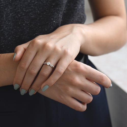 Verlobungsring mit Lab Grown Diamanten Sewyn