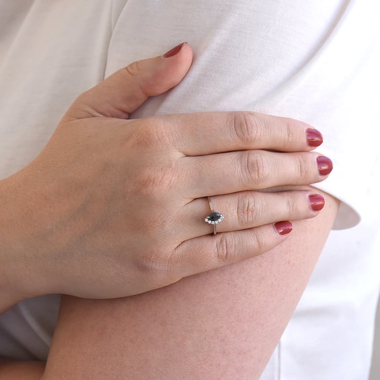 Verlobungsring mit Marquise Salt and Pepper Diamant Susi 82217