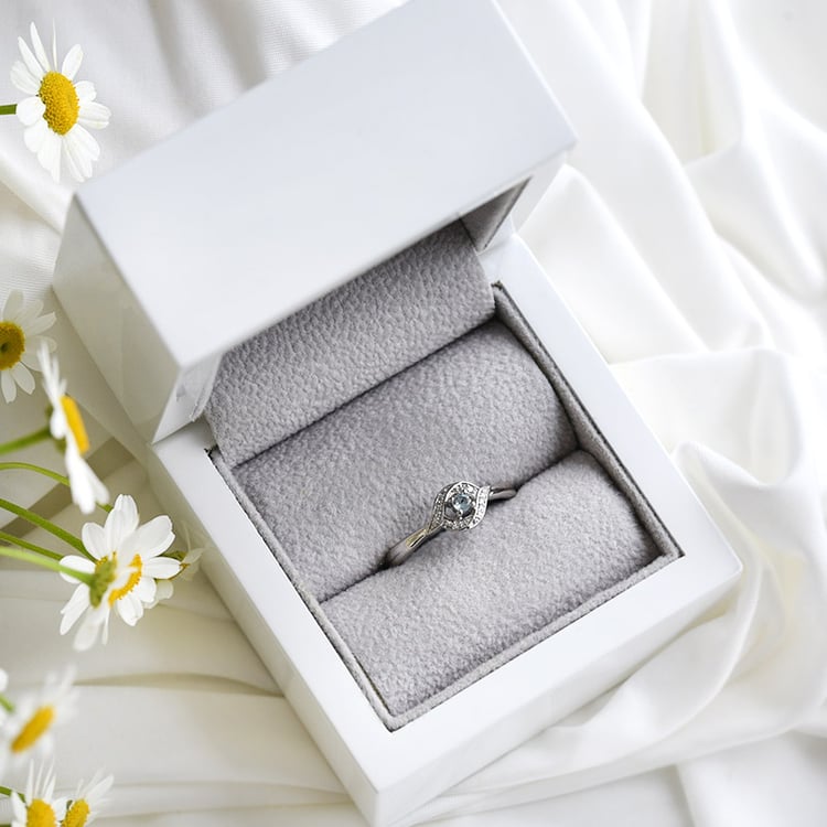 Eleganter Verlobungsring mit Aquamarin Nurisa 82234