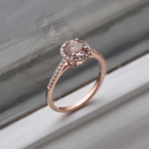 Ring aus Roségold mit Morganit und Diamanten Xana