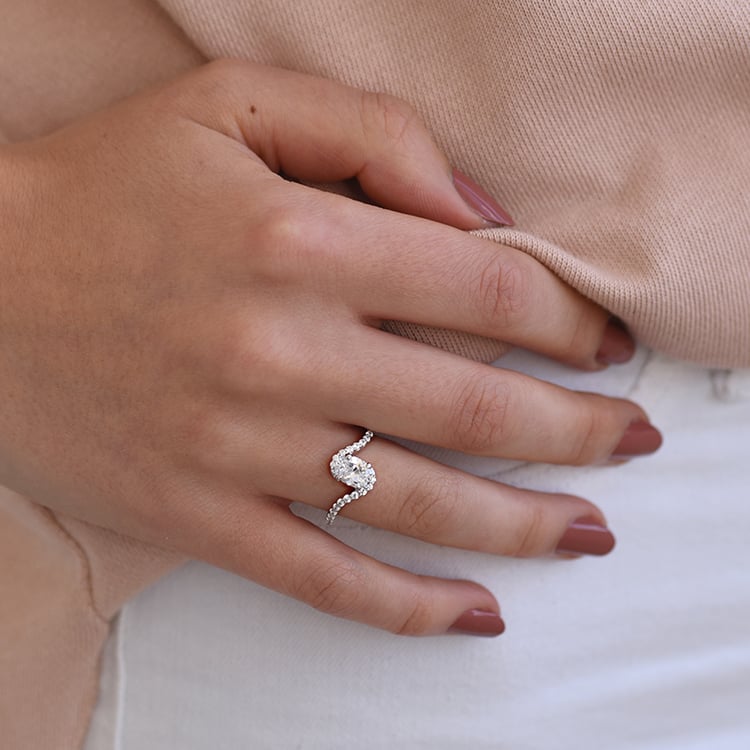 Eleganter Verlobungsring mit Moissanit Fabiana 66230