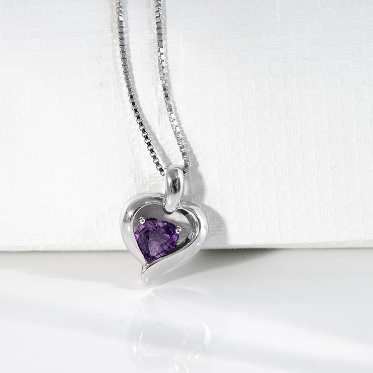Amethyst in Herzform im Silberanhänger Lovelyn 125369