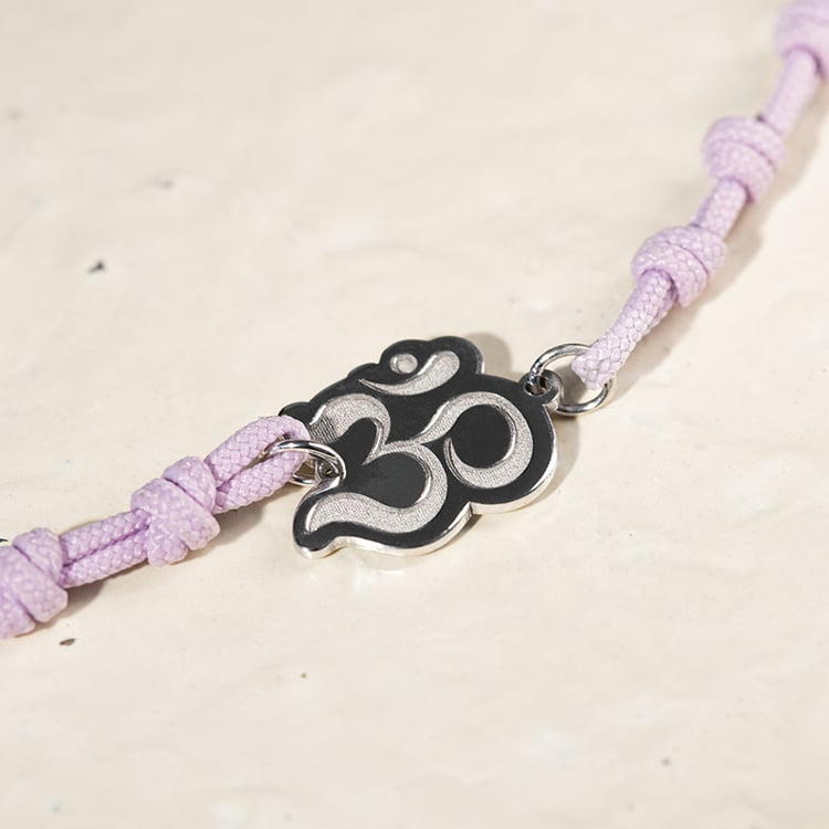 String Armband mit dem Yoga Symbol Om 133859