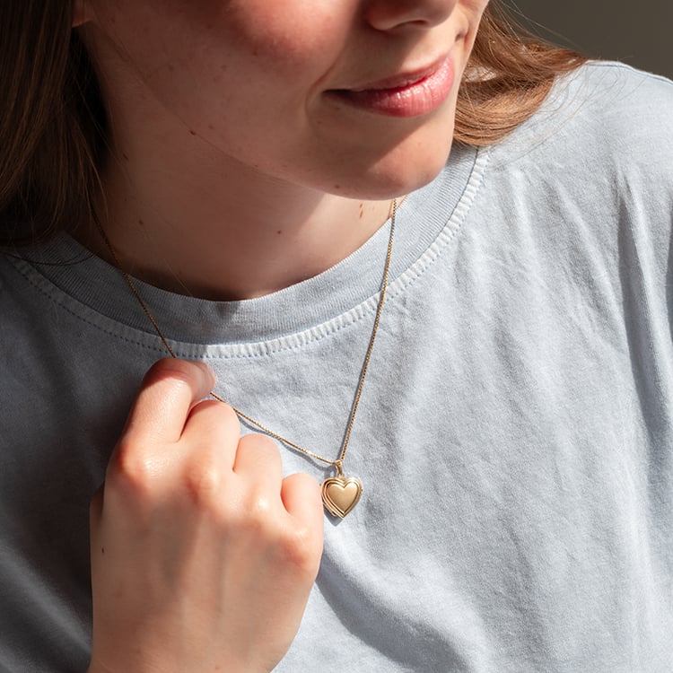 Silbernes Medaillion in Herzform zum Öffnen 140710