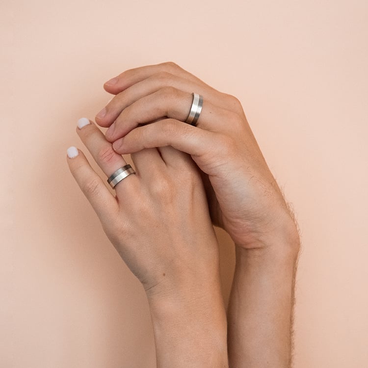 Eheringe aus Titan und Gold Buster 107521