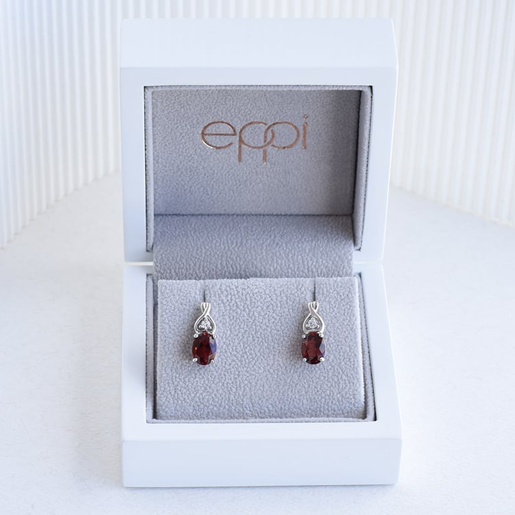 Silberohrringe mit Granaten Orvelle 96352