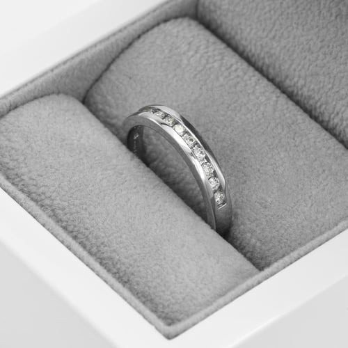 Platinring mit Diamanten Evaly