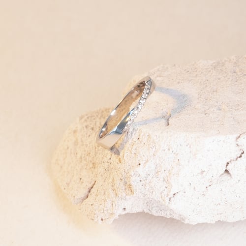 Interessanter Goldring mit Diamanten Brielle