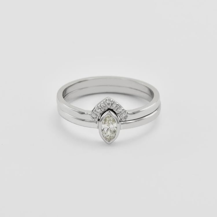 Goldenes Set mit zertifiziertem Diamant im Marquiseschliff Eliwa 35962