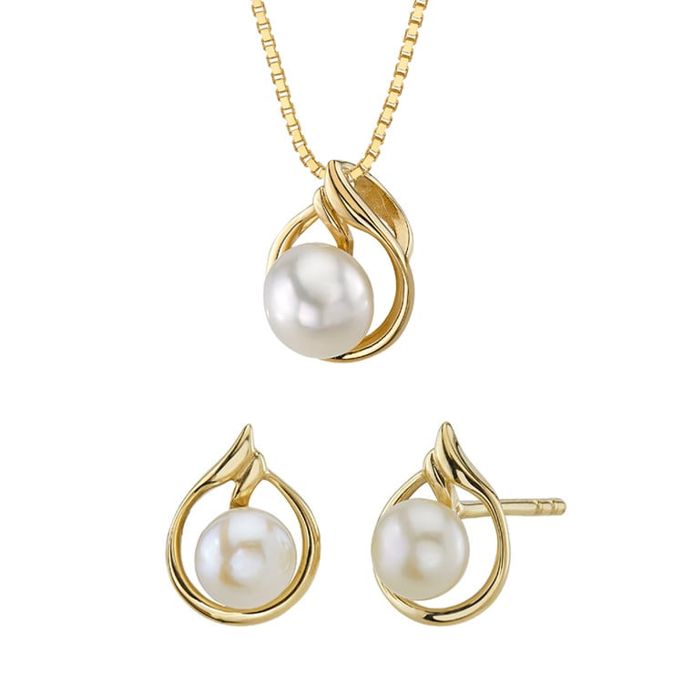 Goldene Kollektion mit Perlen