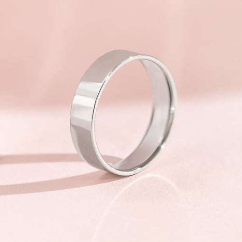Flache Eheringe aus Platin Ilah