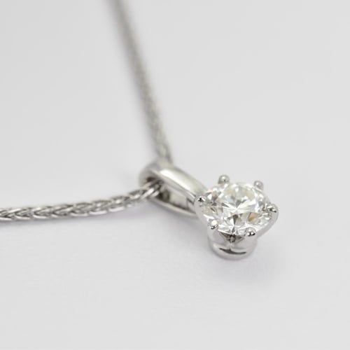 Platinanhänger mit Diamant Bette