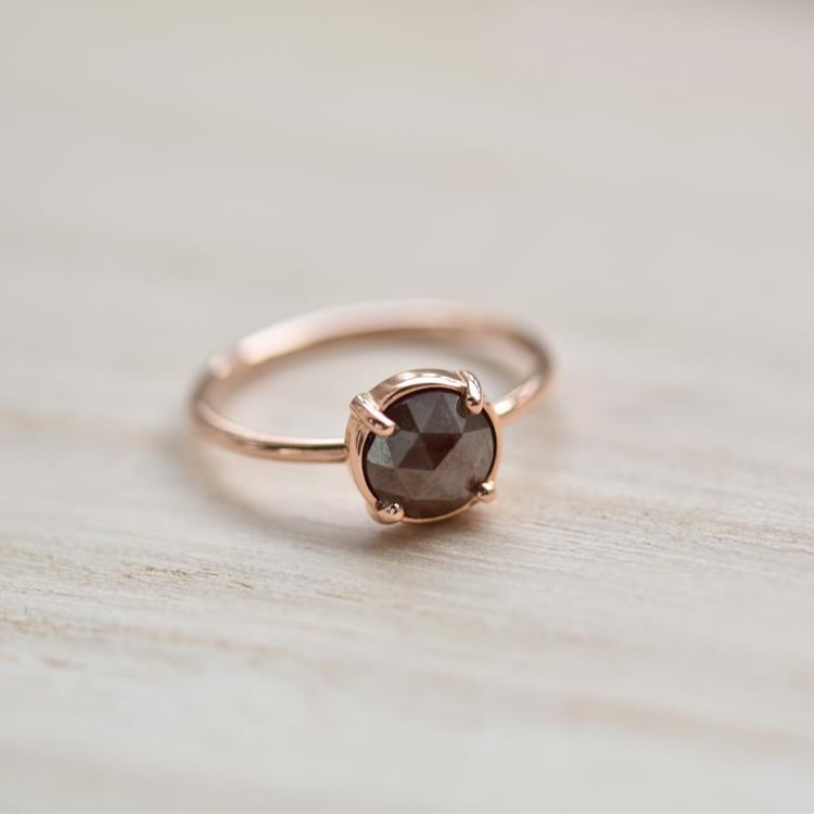 Goldener Ring mit Diamant im Rosenschliff Vertius 38073