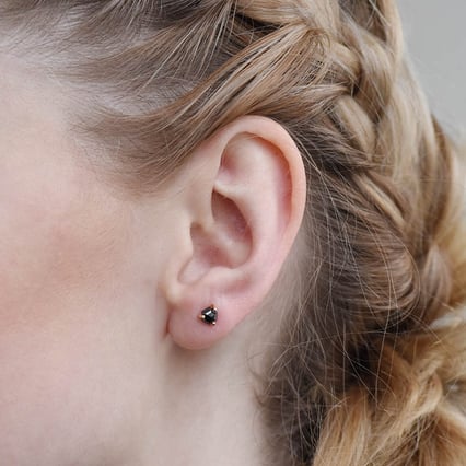 Goldene Ohrringe mit schwarzen Diamanten Raoul