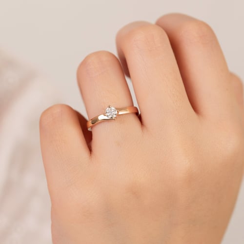 Verlobungsring mit Moissanit Eleora