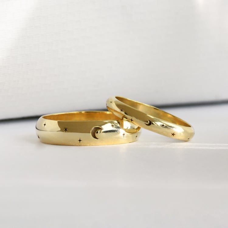 Eheringe mit der Gravur von Mond und Sternen Furilla 118164