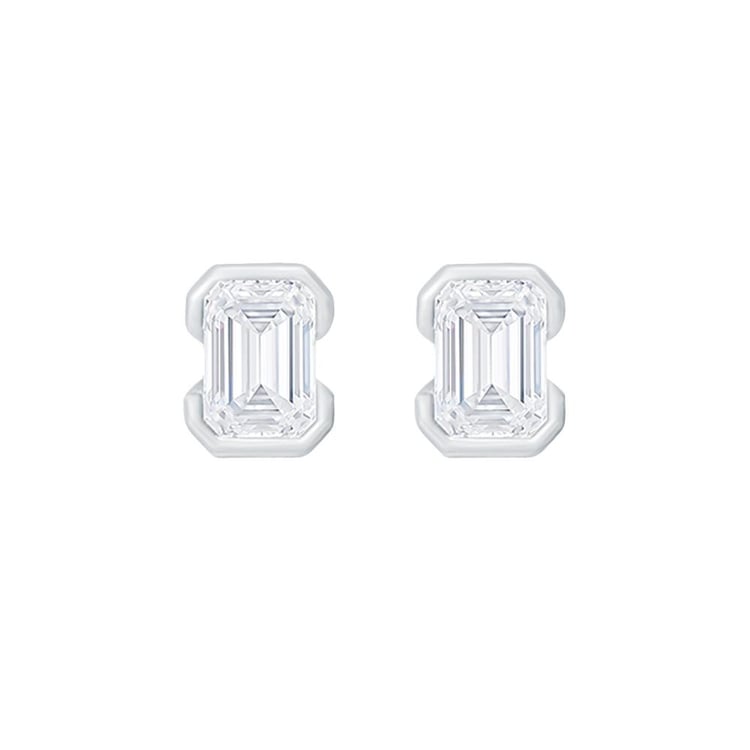 Minimalistische silberne Ohrstecker mit einem Lab Grown Diamanten in Emerald-Form Agata