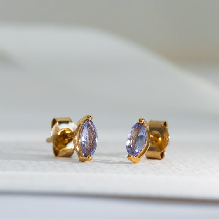 Minimalistische silberne Ohrringe mit Tansaniten Andine 118767